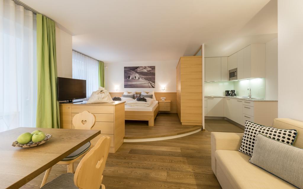 Avita - Suites To Relax Ortisei Eksteriør billede